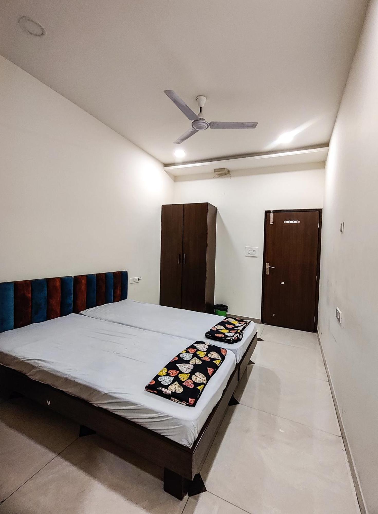 Basera Ac Dormitory & Rooms Nagpur Exterior photo