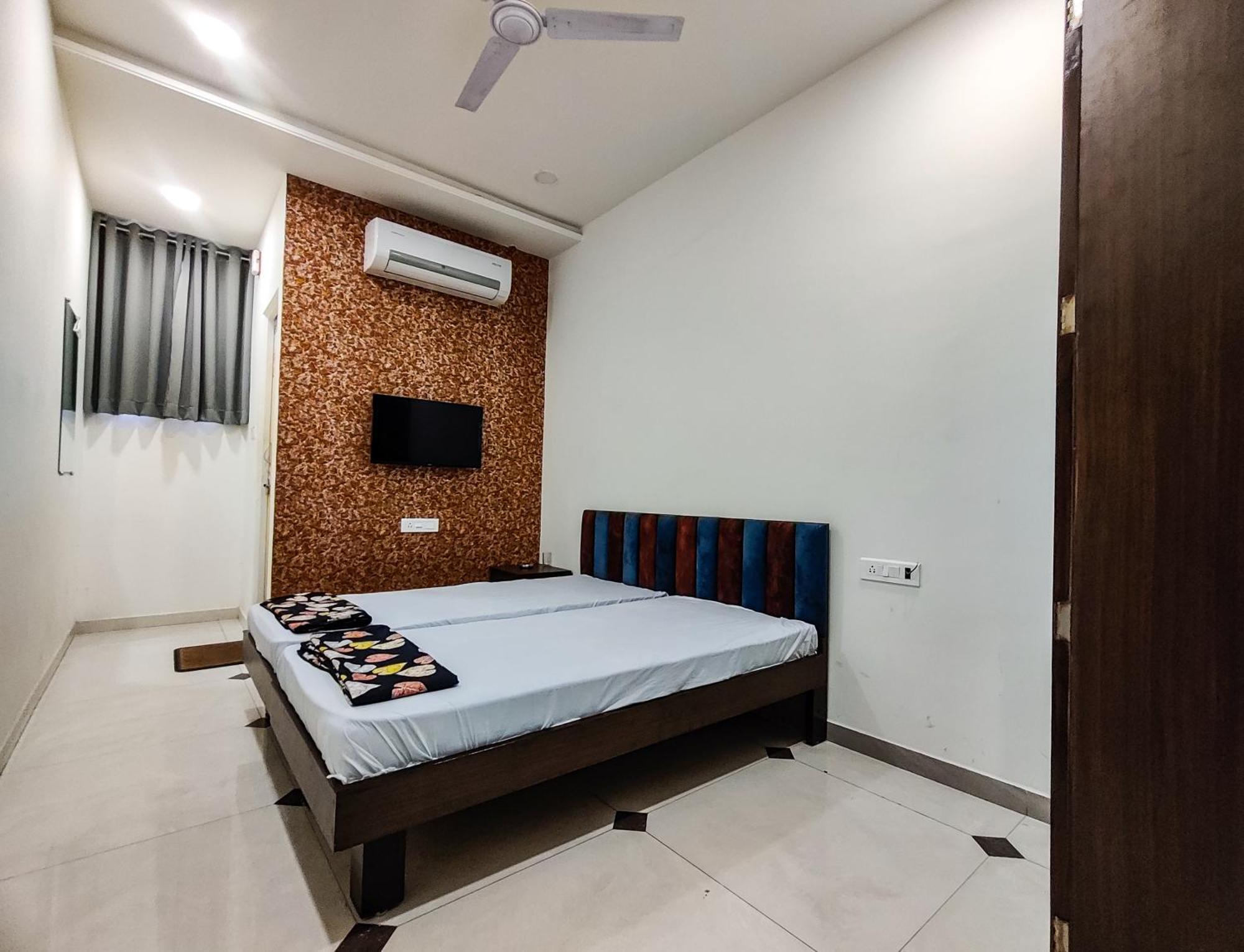 Basera Ac Dormitory & Rooms Nagpur Exterior photo
